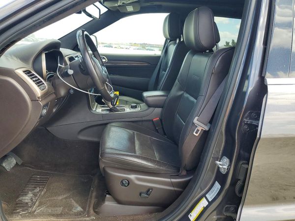 2016 JEEP GRAND CHEROKEE Summit — DENT
