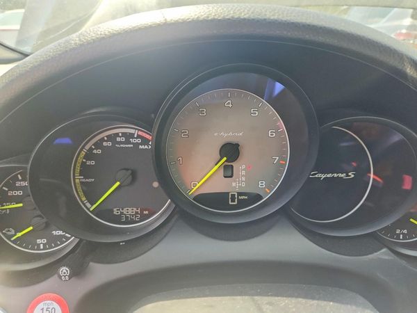 2016 PORSCHE CAYENNE E-Hybrid — ODOM