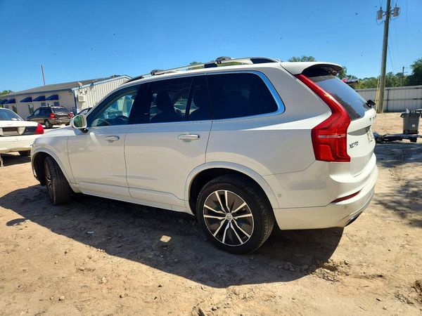 2016 VOLVO XC90 SV42 Momentum — DSRA
