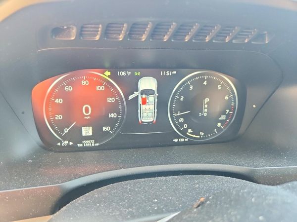 2016 VOLVO XC90 SV42 Momentum — ODOM