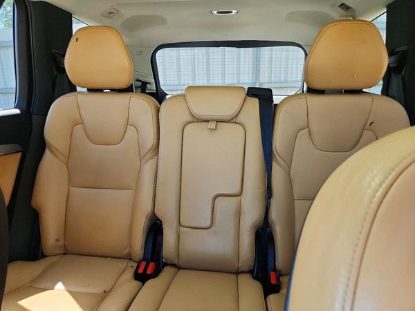 2016 VOLVO XC90 SV42 Momentum — SUVN