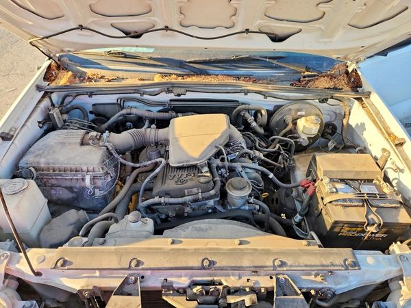 2014 TOYOTA TACOMA Delux Grade — Engine bay