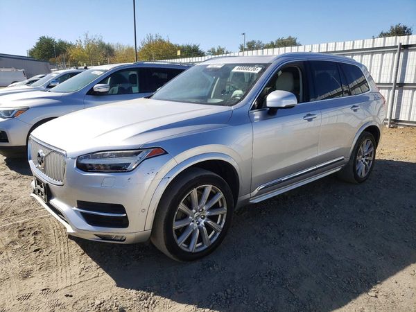 2016 VOLVO XC90 — DSFA — Front 3/4