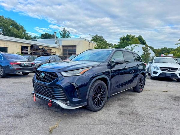 2023 TOYOTA HIGHLANDER