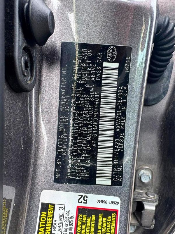 2021 TOYOTA CAMRY SE