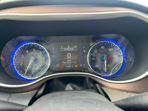 2020 CHRYSLER VOYAGER LXI