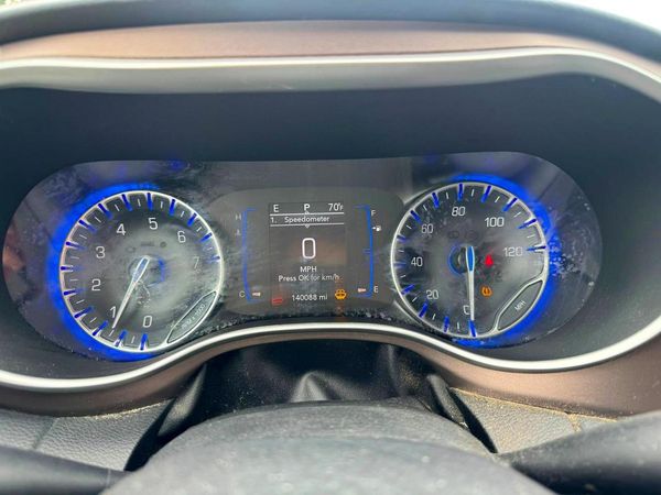 2020 CHRYSLER VOYAGER LXI