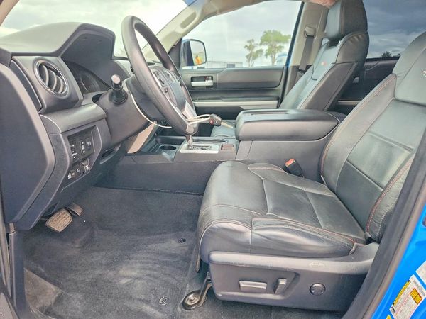 2019 TOYOTA TUNDRA — DENT