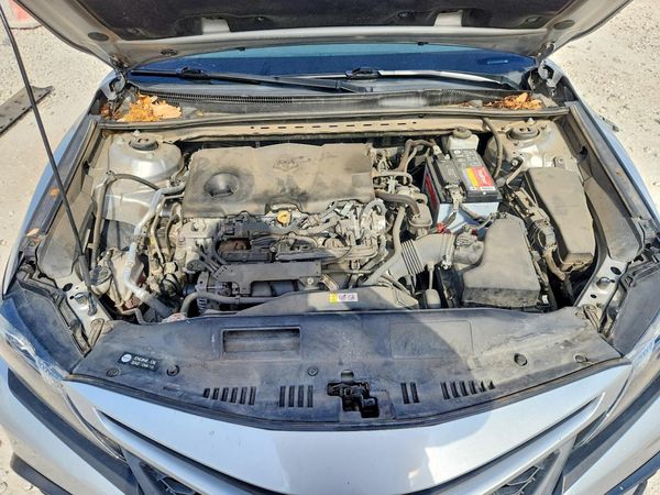 2021 TOYOTA CAMRY — Engine bay
