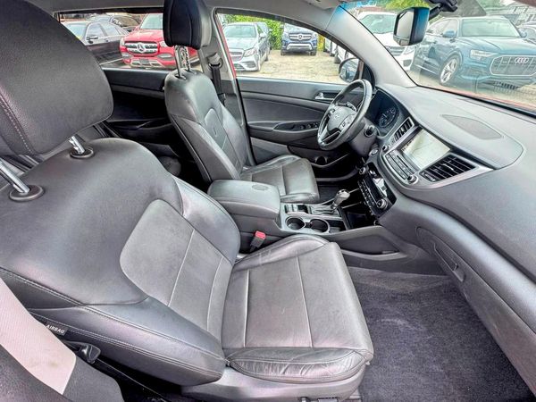 2016 HYUNDAI TUCSON