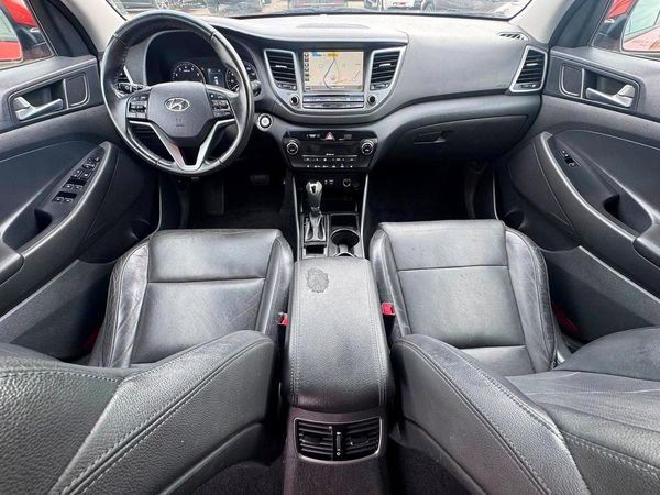 2016 HYUNDAI TUCSON