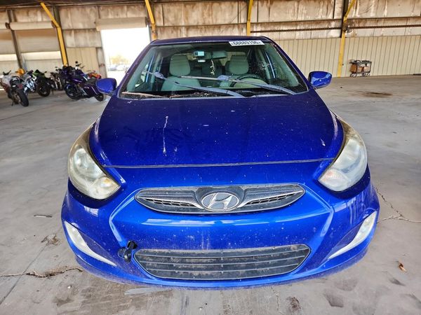 2013 HYUNDAI ACCENT GLS Premium/ SE