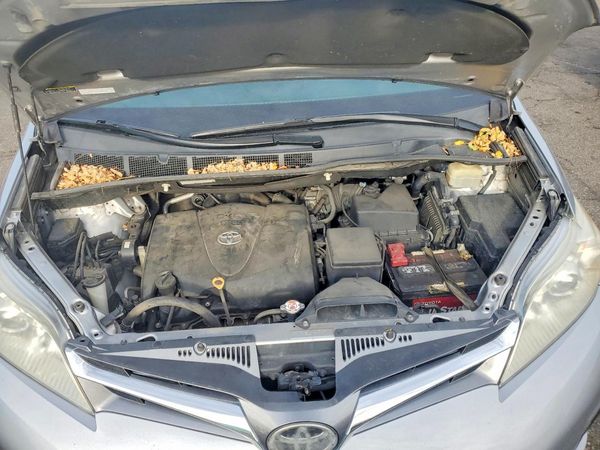 2018 TOYOTA SIENNA