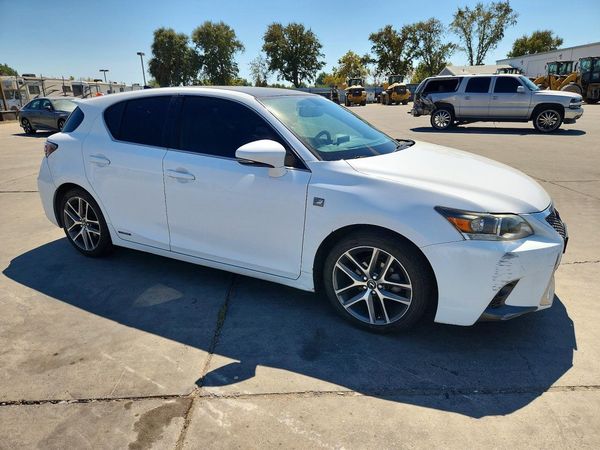 2016 LEXUS CT 200h
