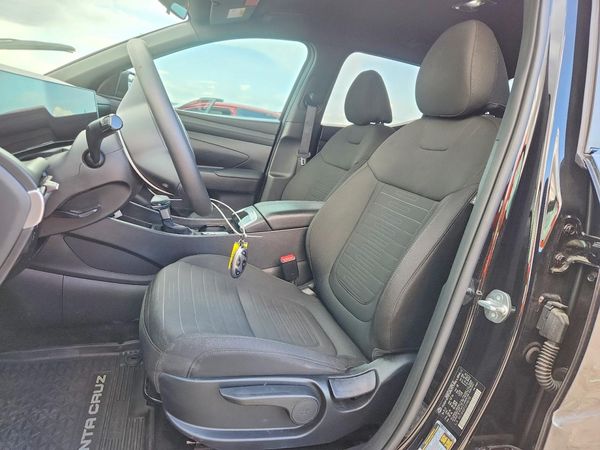 2025 HYUNDAI SANTA CRUZ SE