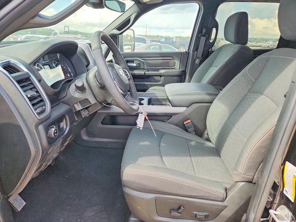 2025 RAM 2500
