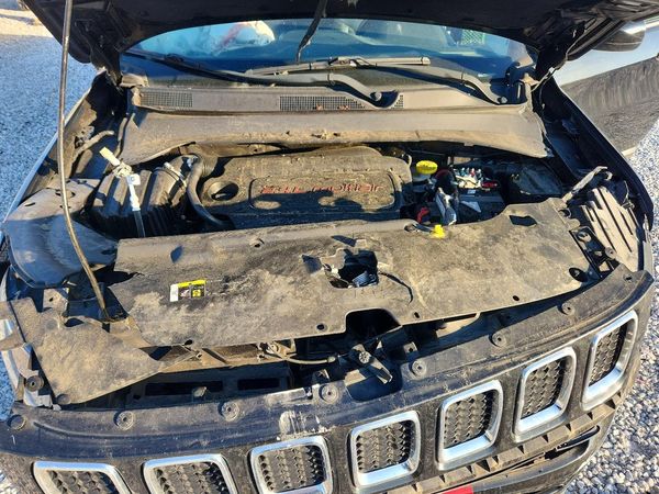 2021 JEEP COMPASS — Engine bay