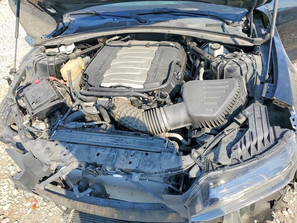 2016 CHEVROLET CAMARO 2SS — Engine bay