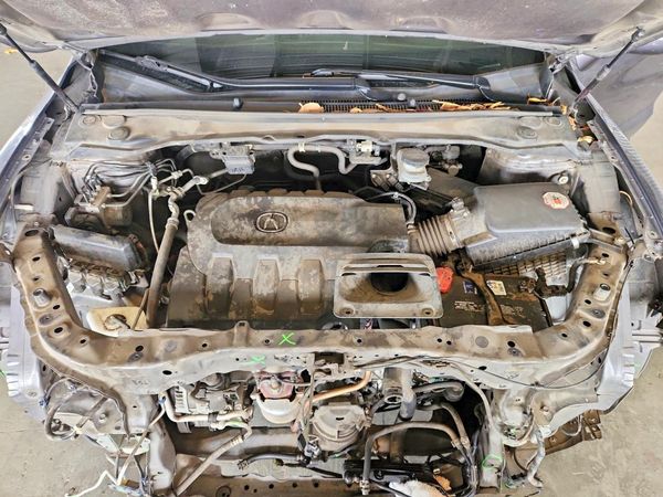 2017 ACURA RDX — Engine bay