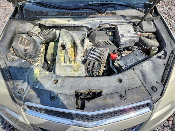2013 CHEVROLET EQUINOX LS — Engine bay