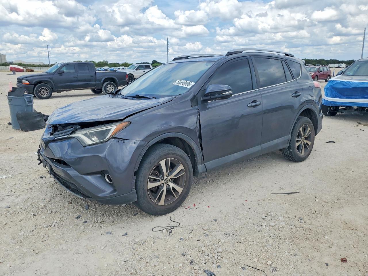 2017 TOYOTA RAV4 — Front 3/4