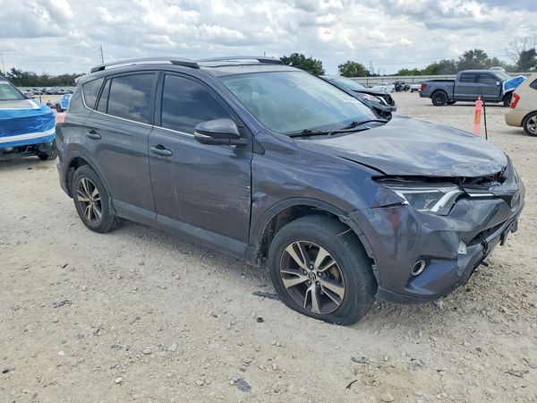 2017 TOYOTA RAV4 — Passenger 3/4