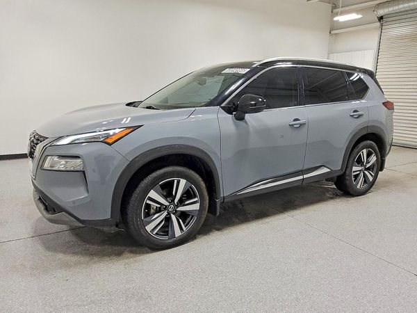 2021 NISSAN ROGUE SL — Front 3/4