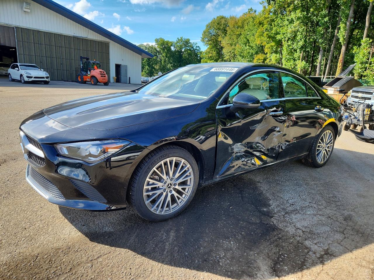 2022 MERCEDES-BENZ CLA CLA250-4M — Front 3/4