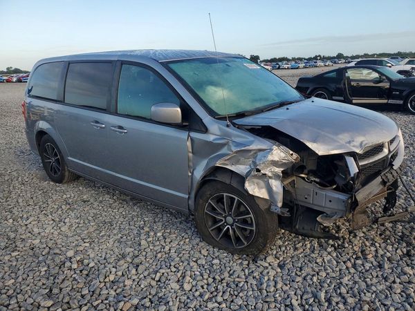 2018 DODGE CARAVAN GT (US), GT FWD (Can) — Passenger 3/4