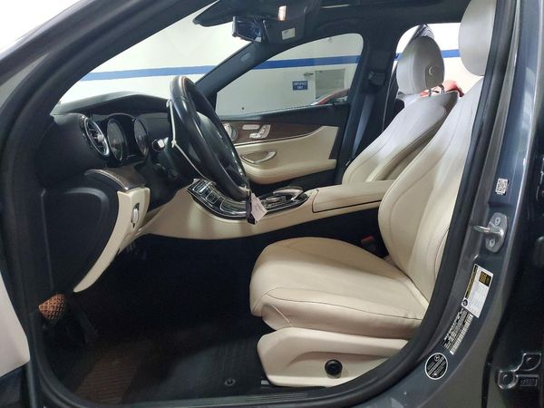 2017 MERCEDES-BENZ E E300-4M — DENT
