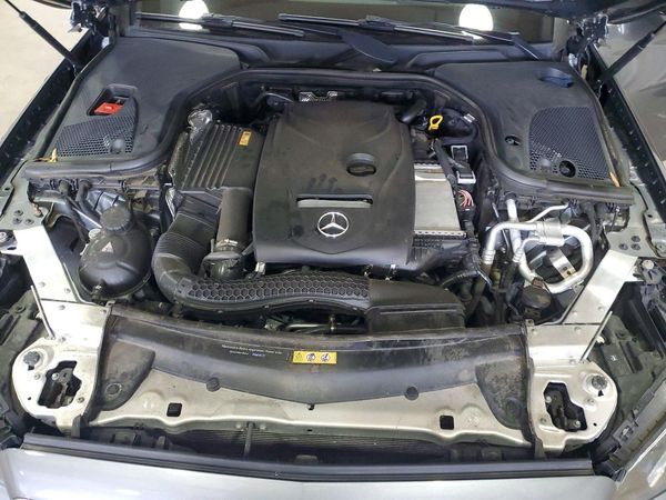 2017 MERCEDES-BENZ E E300-4M — Engine bay