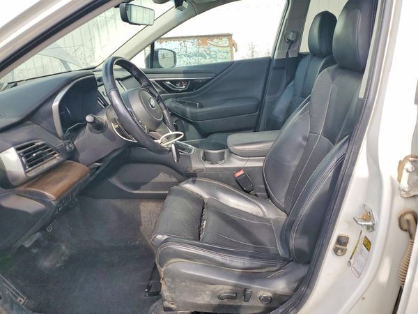 2021 SUBARU OUTBACK — DENT