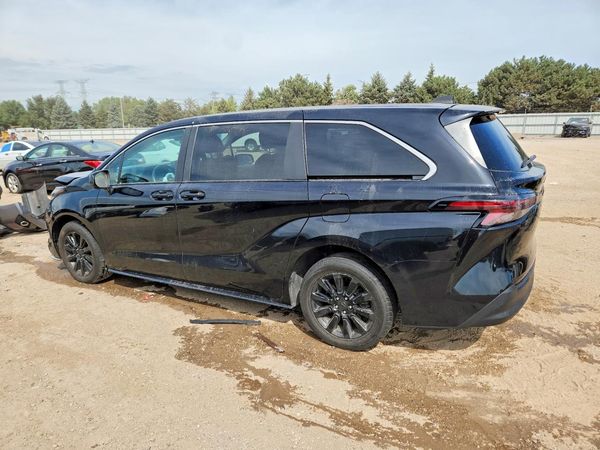 2023 TOYOTA SIENNA
