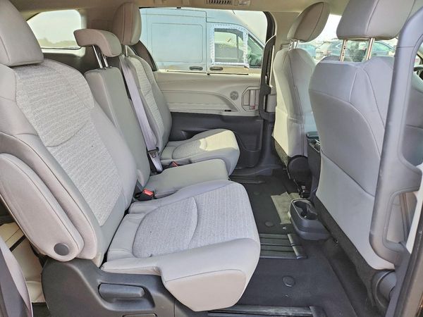 2023 TOYOTA SIENNA