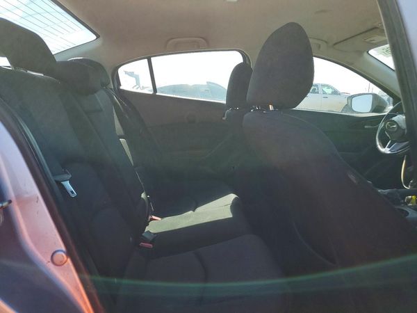 2016 MAZDA 3