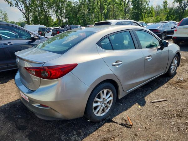 2016 MAZDA 3