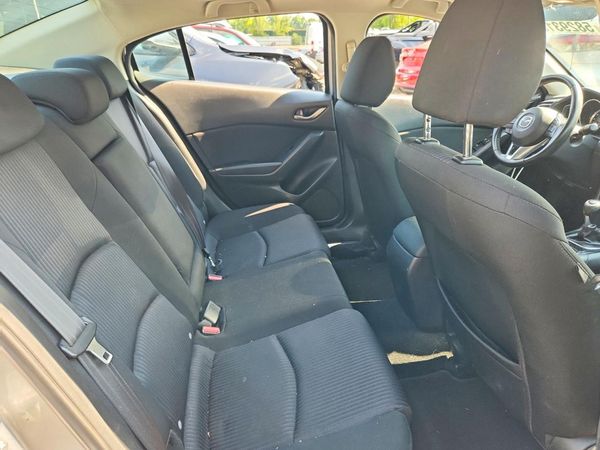 2016 MAZDA 3