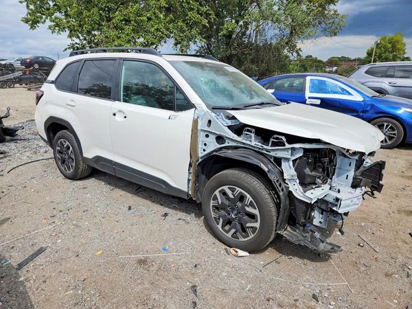 2026 SUBARU FORESTER — Passenger 3/4