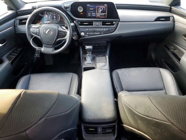 2022 LEXUS ES 350 — CKPT