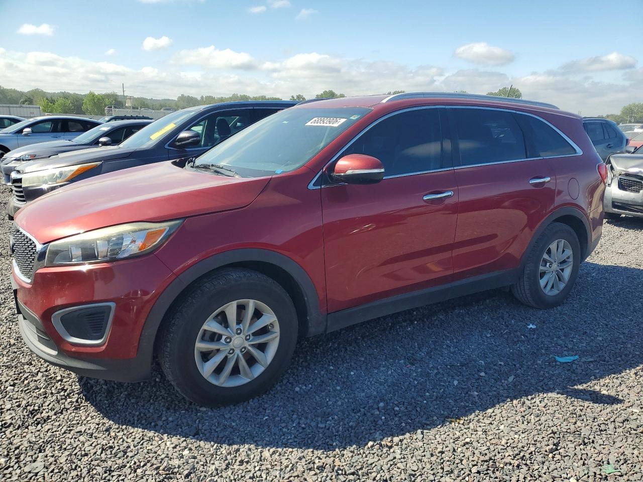 2017 KIA SORENTO L, LX — Front 3/4