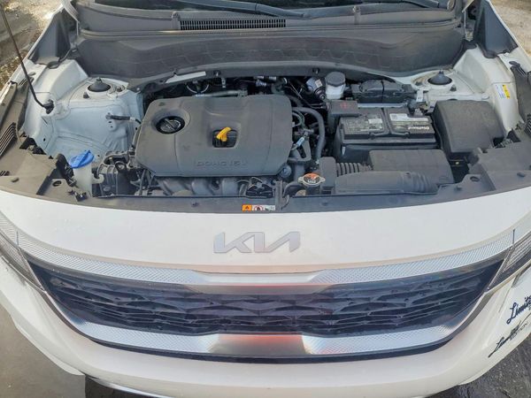 2025 KIA SELTOS S, Nightfall Edition — Engine bay
