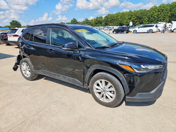 2022 TOYOTA COROLLA CROSS — Passenger 3/4