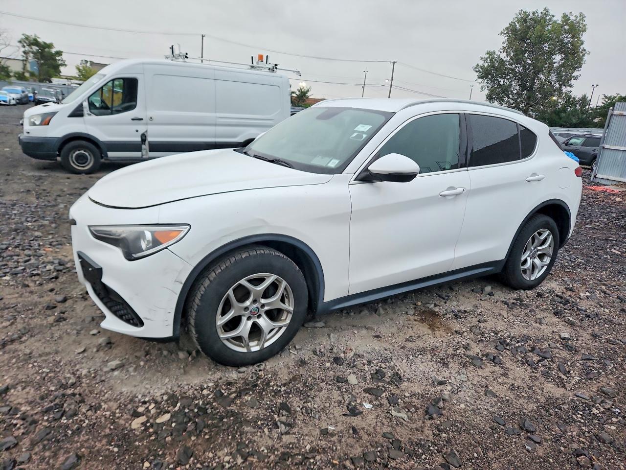 2019 ALFA ROMEO STELVIO AWD — Front 3/4