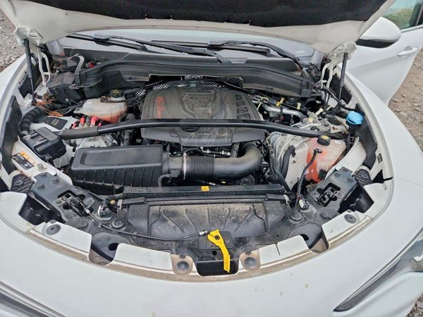 2019 ALFA ROMEO STELVIO AWD — Engine bay