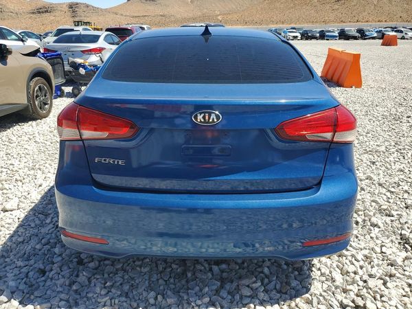 2018 KIA FORTE LX Base