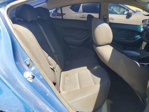 2018 KIA FORTE LX Base