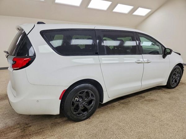 2024 CHRYSLER PACIFICA Select — PSRA