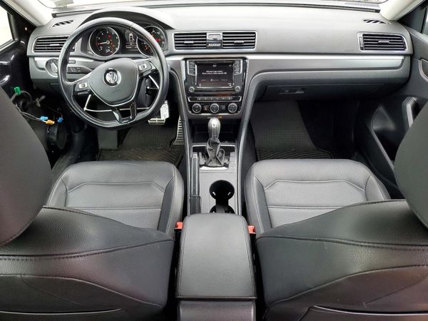 2018 VOLKSWAGEN PASSAT S, R-Line — CKPT