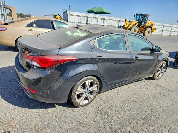 2014 HYUNDAI ELANTRA GLS (Middle)