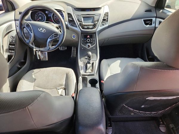 2014 HYUNDAI ELANTRA GLS (Middle)